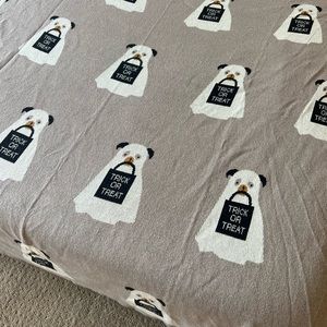 Trick or Treat Throw